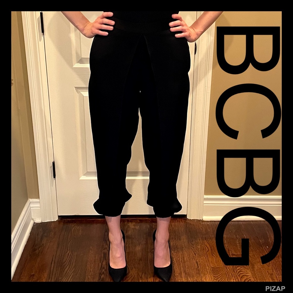 BCBG BLACK 3/4 CROP DRESSY PANTS